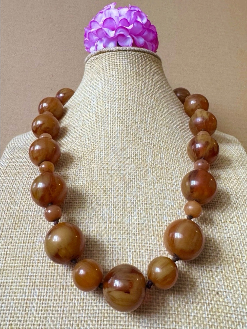 Vintage & Knotted Light Cherry Color Marbled Amber Bakelite Necklace 21”in,103gr